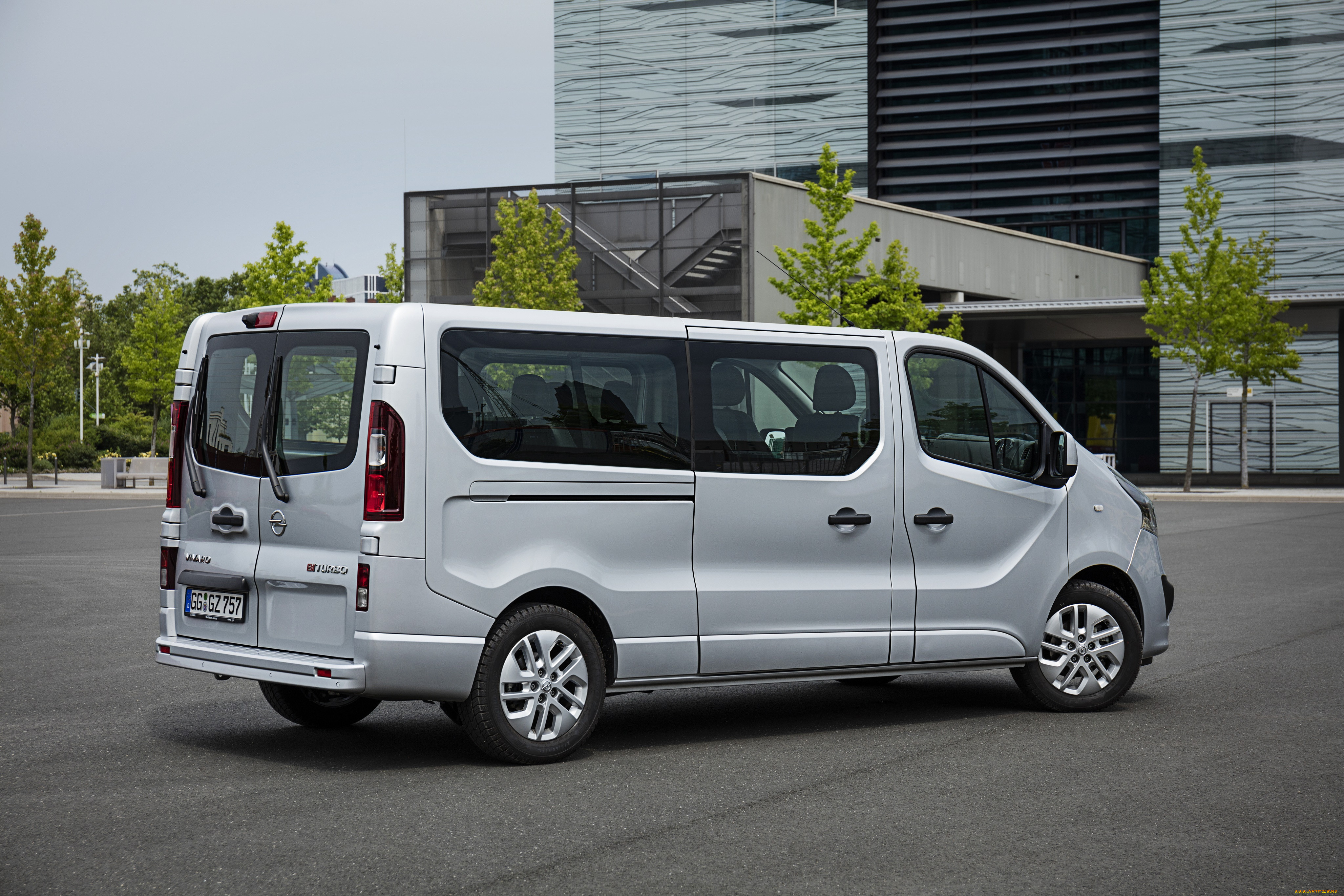 , opel, vivaro, combi, biturbo, lwb